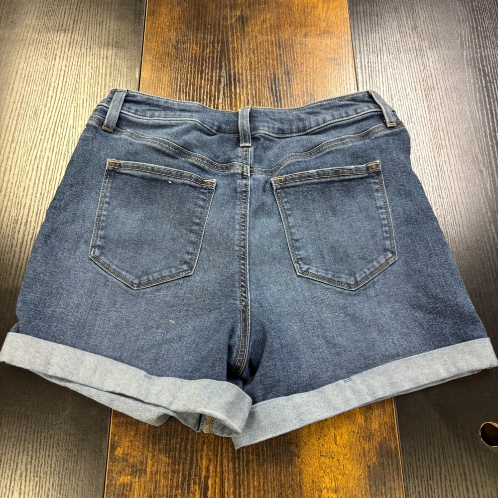 Sonoma Goods For‎ Life Womens High Rise Cuffed Denim Shorts Medium Wash Size 12 - Picture 5 of 5
